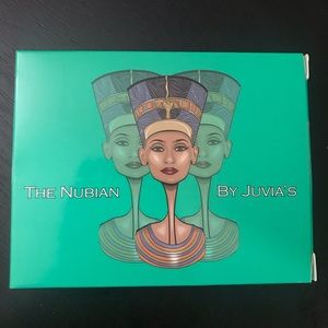 The Nubian mini eyeshadow palette